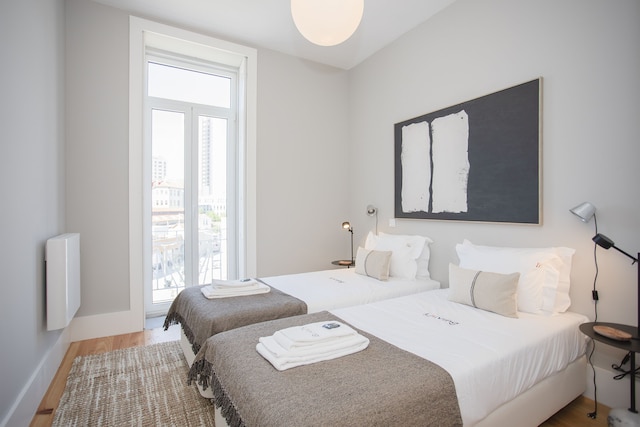 リーヴィング - アート デザイン アパートメント II