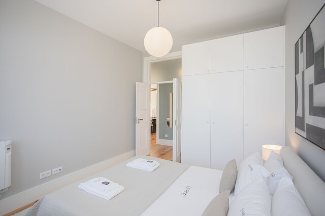 リーヴィング - アート デザイン アパートメント II