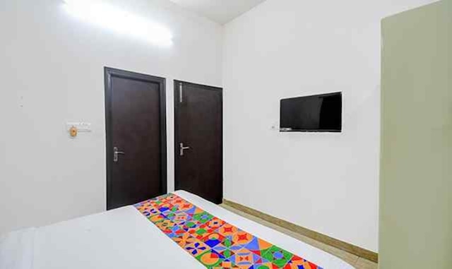 ファブエクスプレス ムーン レジデンシー