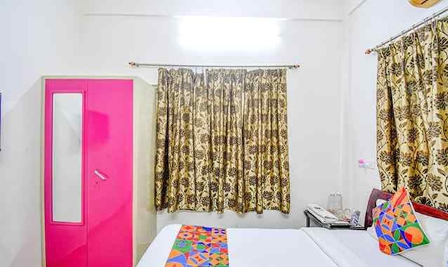 ファブエクスプレス ムーン レジデンシー