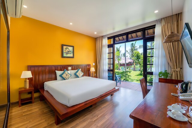 ゼンリトリートホイアン