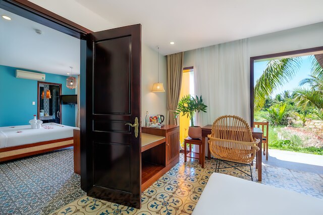 ゼンリトリートホイアン