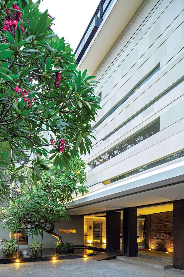 ミールズ・クニンガン・アルトテル・キュレーテッド