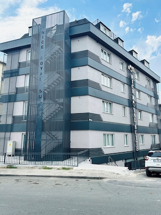 ナイス ロイヤル シティ