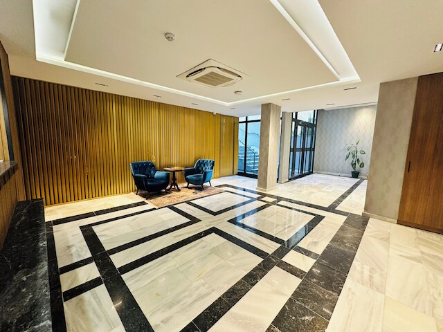 ナイス ロイヤル シティ