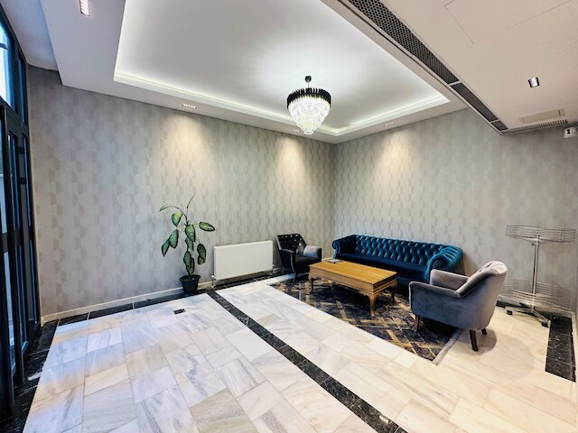 ナイス ロイヤル シティ