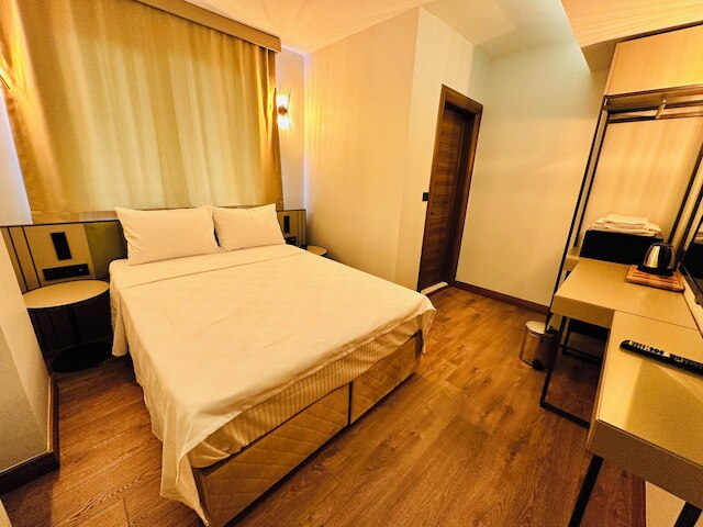 ナイス ロイヤル シティ