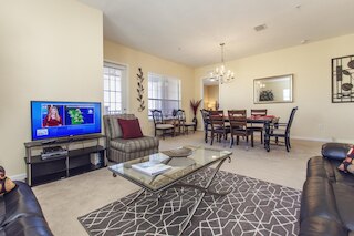 ビスタ ケイ ラグジュアリー  3 ベッドルーム  コンドミニアム 3030