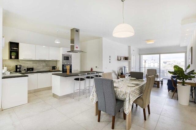 グジラ ペントハウス