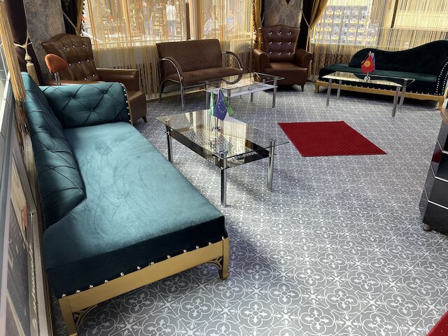 メトロポール ホテル 2