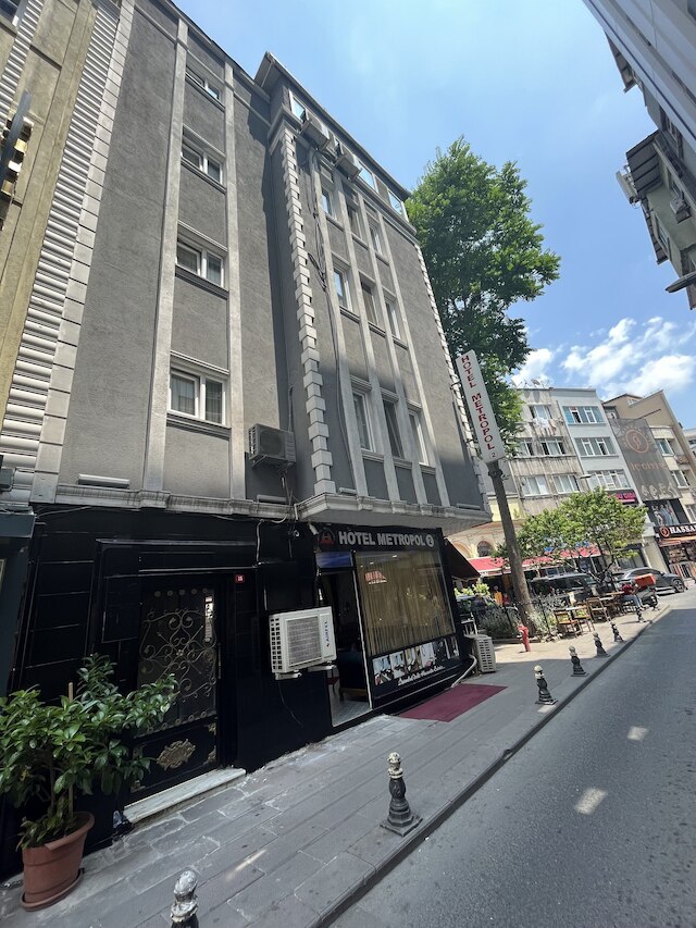 メトロポール ホテル 2