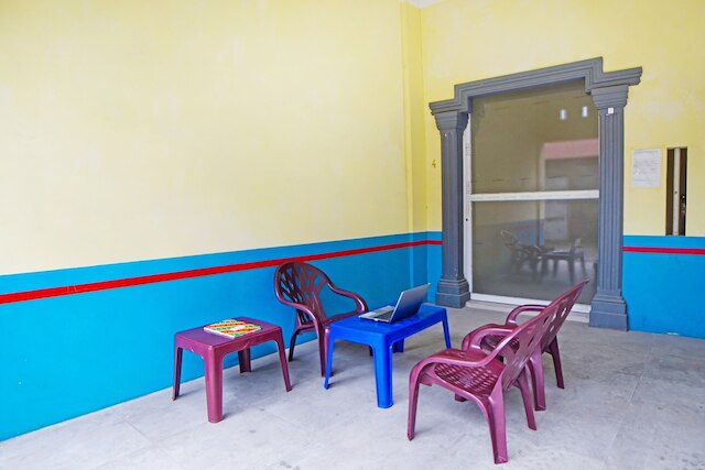 OYO  91435 バルリアニー ホーム  2