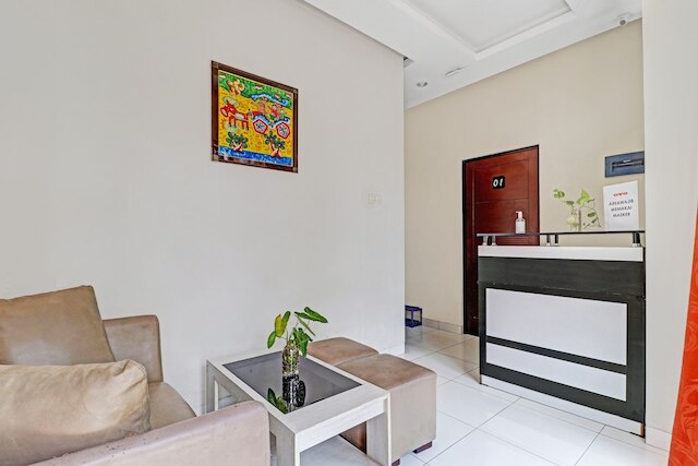 OYO  90452 ピロー  イン