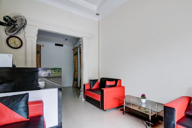 OYO 90942 コスト シャリア パナム