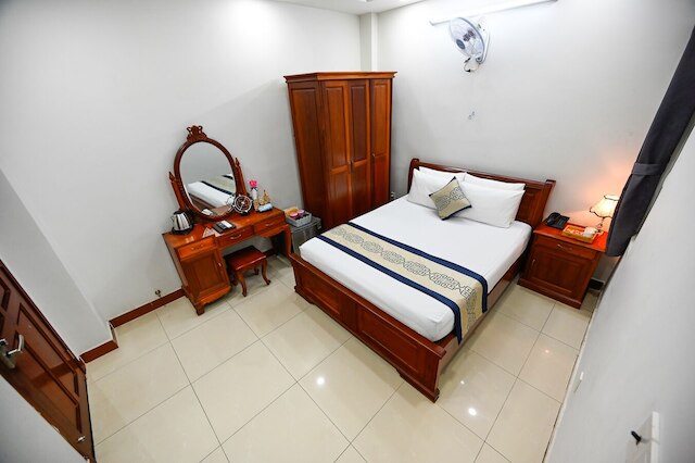 スカイスターホテル