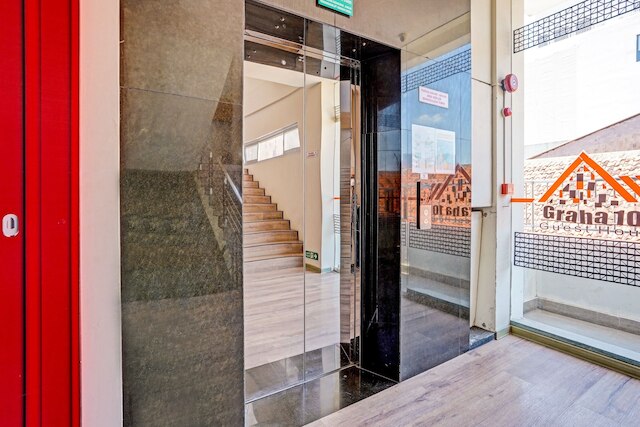 スーパー OYO キャピタル O 3905 グラハ 100 ゲストハウス シャリア