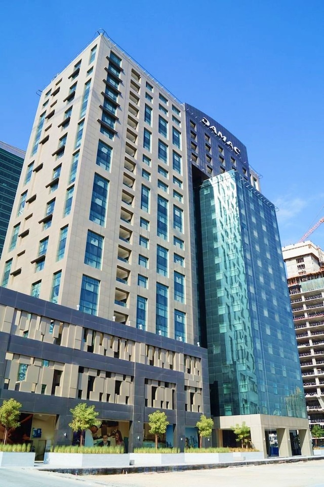 ブルジュハリファから7分のフレッシュスタジオ