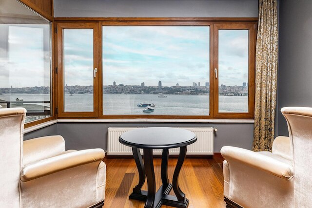 デュープレックス フラット W パノラミック ボスポラス ビュー アンド テラス