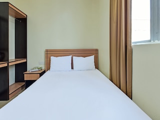 OYO  90674 ウィズマ シュクラン シャリア