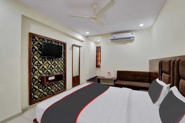 ホテル ニールカマール