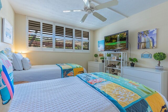 ミロワイ 101 2 ベッドルーム コンド