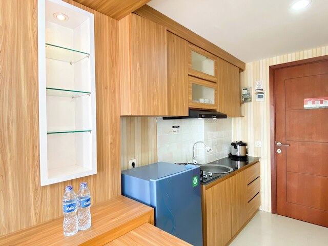 コージー ステイ スタジオ アット タマンサリ マホガニー カラワン アパートメント