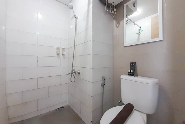 シンプリー ルック スタジオ アット タマン メラティ シンドゥアディ アパートメント