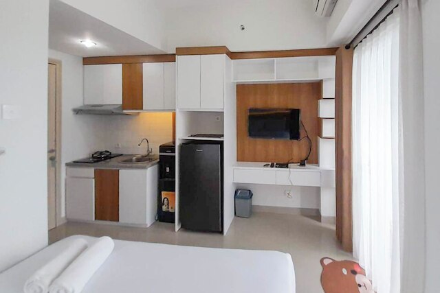 シンプリー ルック スタジオ アット タマン メラティ シンドゥアディ アパートメント