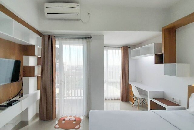 シンプリー ルック スタジオ アット タマン メラティ シンドゥアディ アパートメント