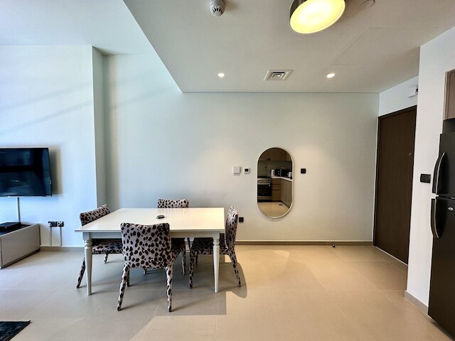 ラックスBnBドバイオペラアクト-1ブルバードビュー