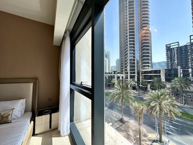 ラックスBnBドバイオペラアクト-1ブルバードビュー