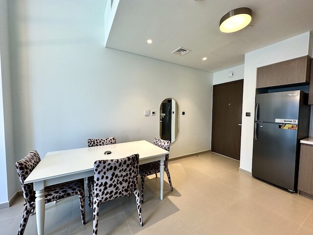 ラックスBnBドバイオペラアクト-1ブルバードビュー