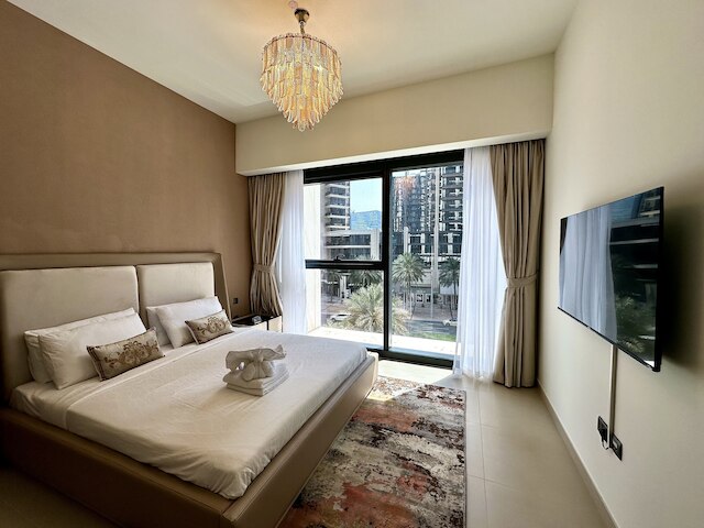 ラックスBnBドバイオペラアクト-1ブルバードビュー