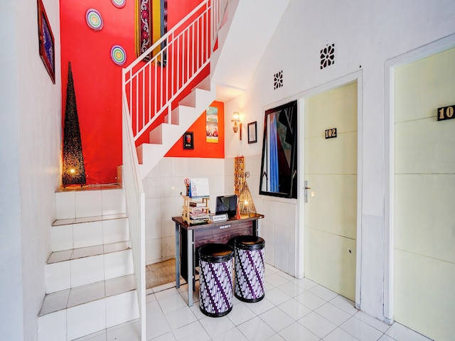 ホテル O エドテル テベ シャリア