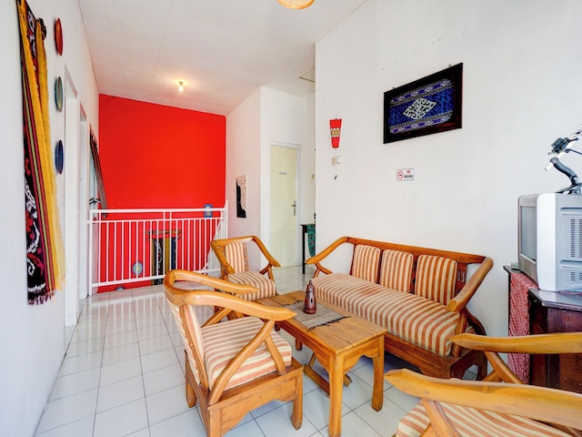 ホテル O エドテル テベ シャリア