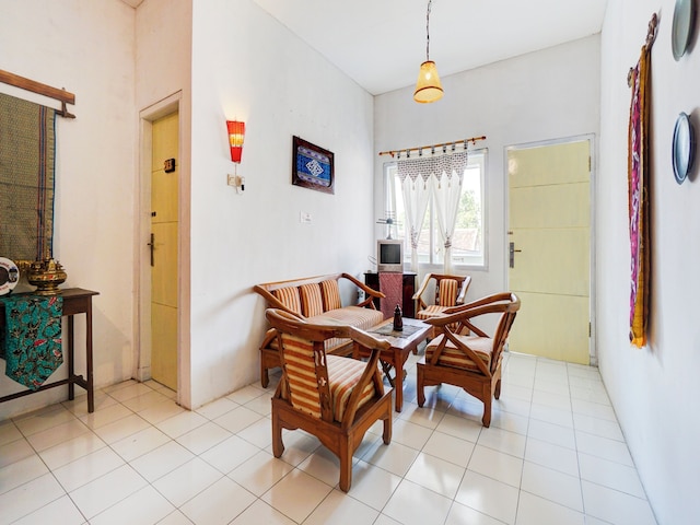 ホテル O エドテル テベ シャリア