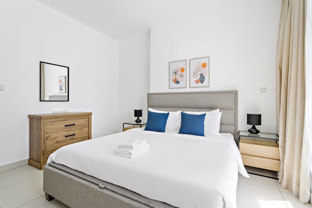 シルクハウスロフツ、ダウンタウンドバイ