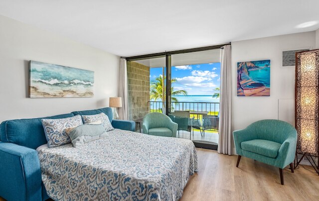 エレガントなペントハウスオーシャンフロントビスタ