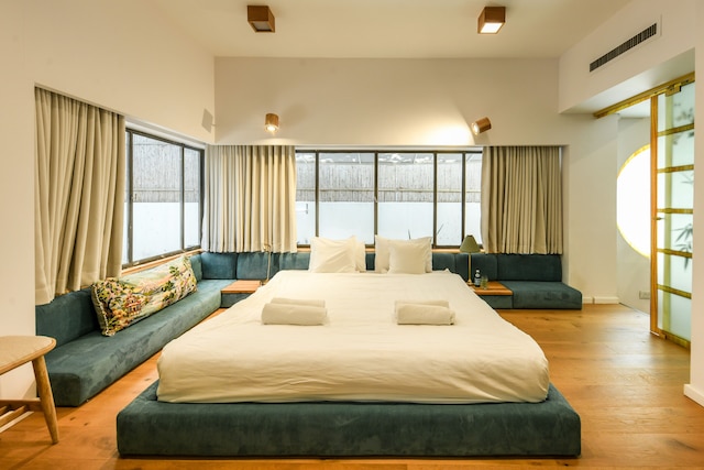 チャーミング 2BR アパートメント w の素晴らしいパティオ