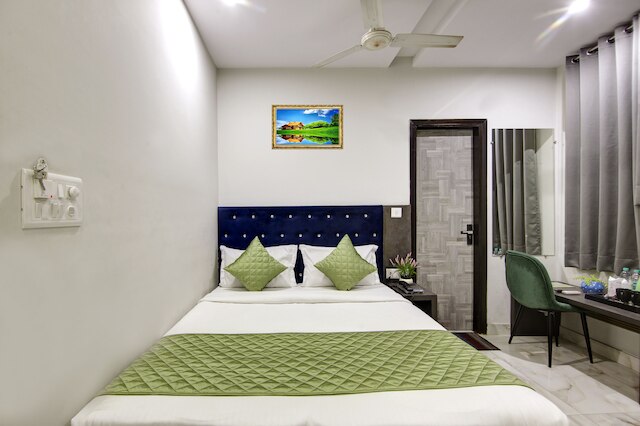 ホテル S B イン パハールガンジ