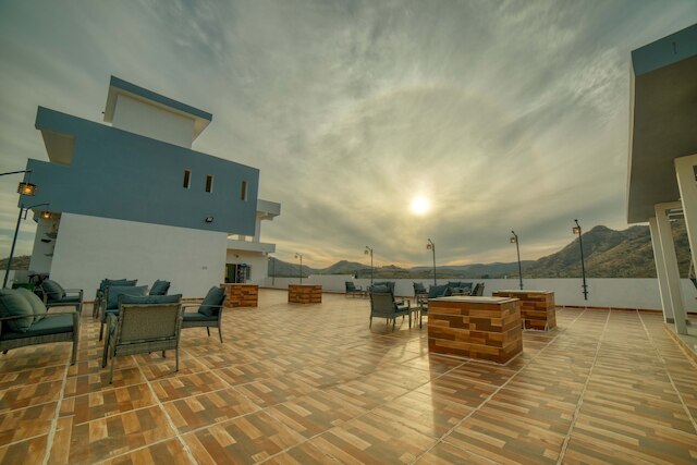 ホテル パラマウント ウダイプル