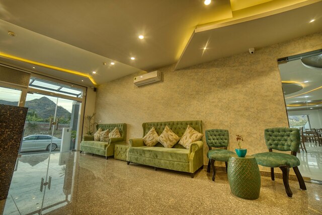 ホテル パラマウント ウダイプル