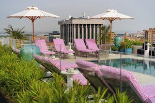 ホテル  ピナル プラザ