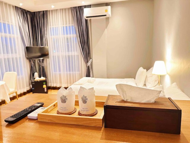 ザ ホワイト ハウス ラチャマンカ