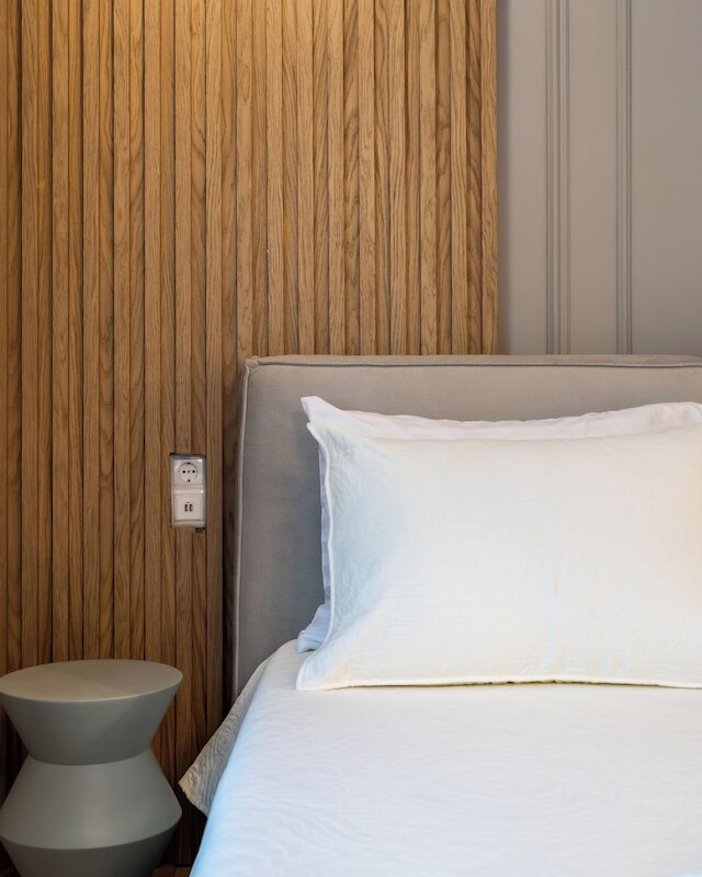 フリニチョウ 18 バイ アテネ コンセプト レジデンス