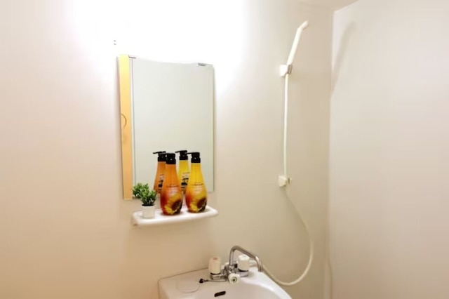 Nishi-Shinjuku HOUSE FIVE 1F