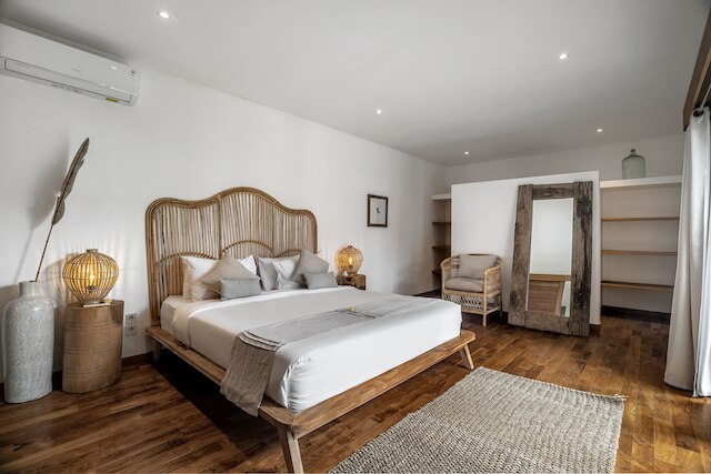 バリのアルフレッドによるビラロマ