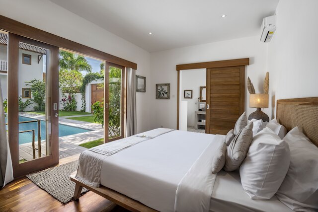 バリのアルフレッドによるビラロマ