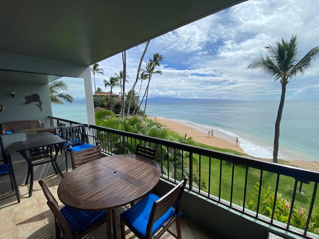 ハレ マヒナ A202 イン ラハイナ