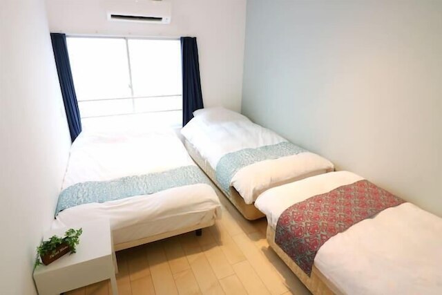 Nishi-Shinjuku HOUSE FIVE 2F